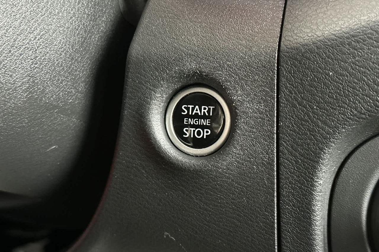 2023 Nissan Frontier PRO-4X Roseville CA