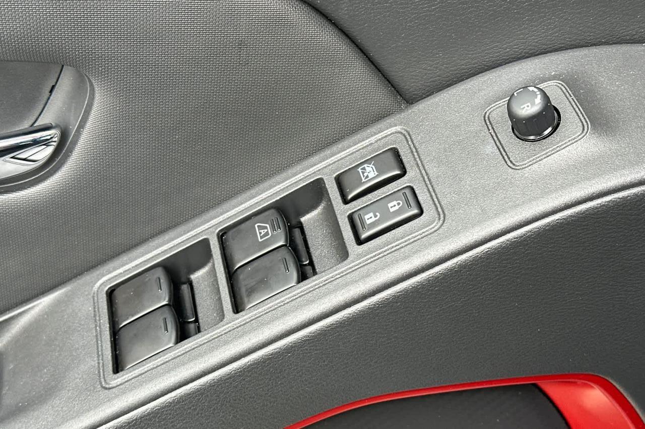 2023 Nissan Frontier PRO-4X Roseville CA