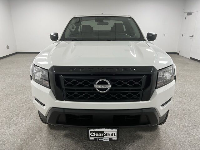 2023 Nissan Frontier S