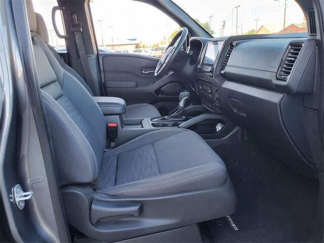 2023 Nissan Frontier SV  TX
