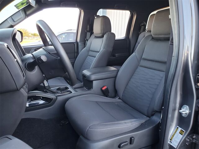 2023 Nissan Frontier SV  TX