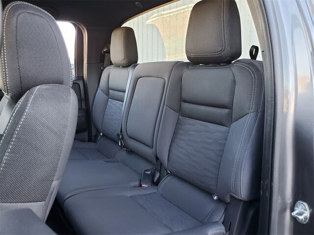 2023 Nissan Frontier SV  TX