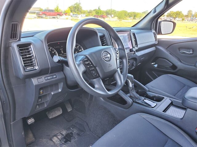 2023 Nissan Frontier SV  TX