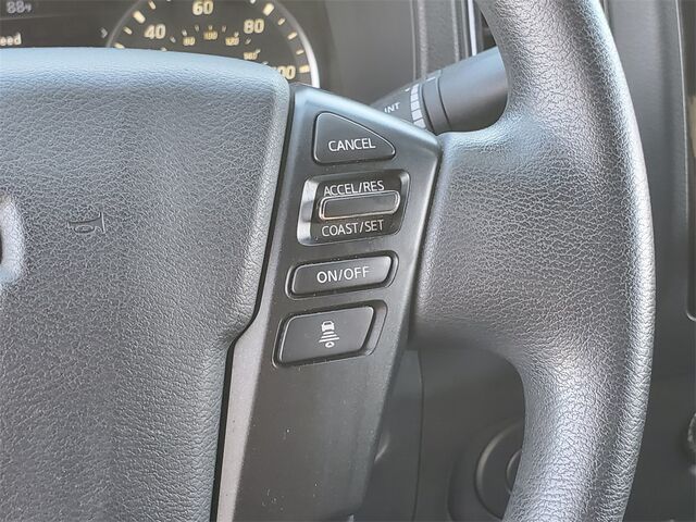 2023 Nissan Frontier SV  TX