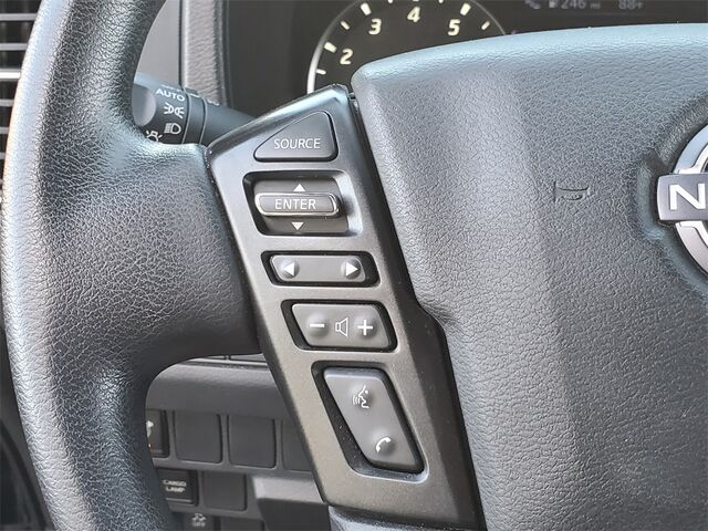 2023 Nissan Frontier SV  TX