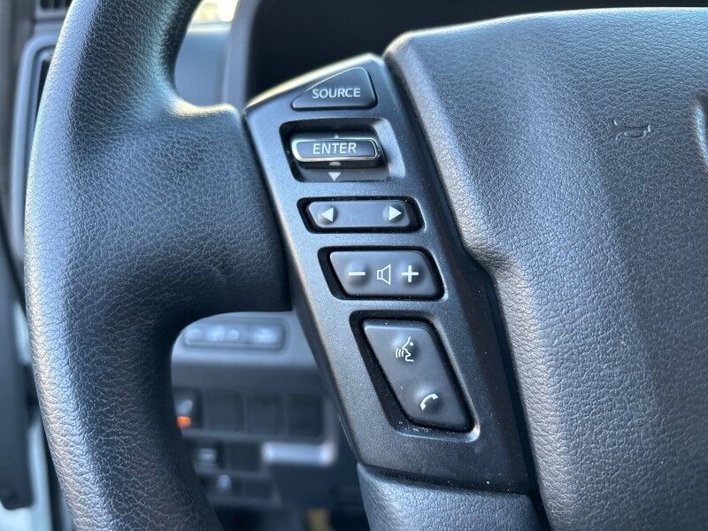 2023 Nissan Frontier SV Crew Cab V6 w/TECH & MIDNIGHT PKG. Seffner FL