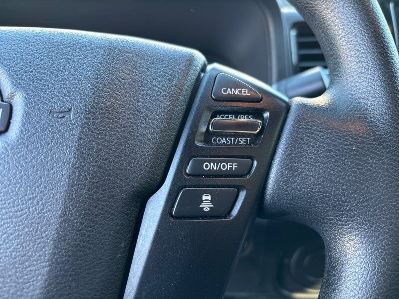 2023 Nissan Frontier SV Crew Cab V6 w/TECH & MIDNIGHT PKG. Seffner FL