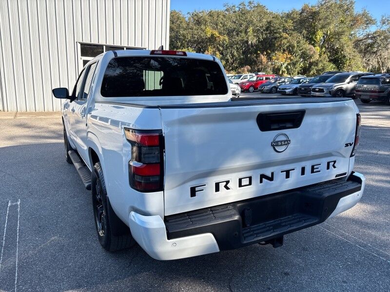 2023 Nissan Frontier SV Crew Cab V6 w/TECH & MIDNIGHT PKG. Seffner FL