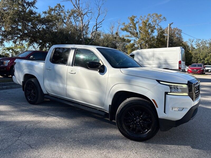 2023 Nissan Frontier SV Crew Cab V6 w/TECH & MIDNIGHT PKG. Seffner FL