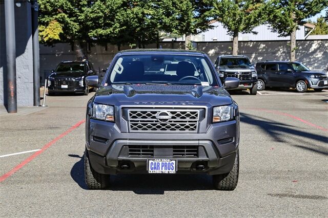 2023 Nissan Frontier SV