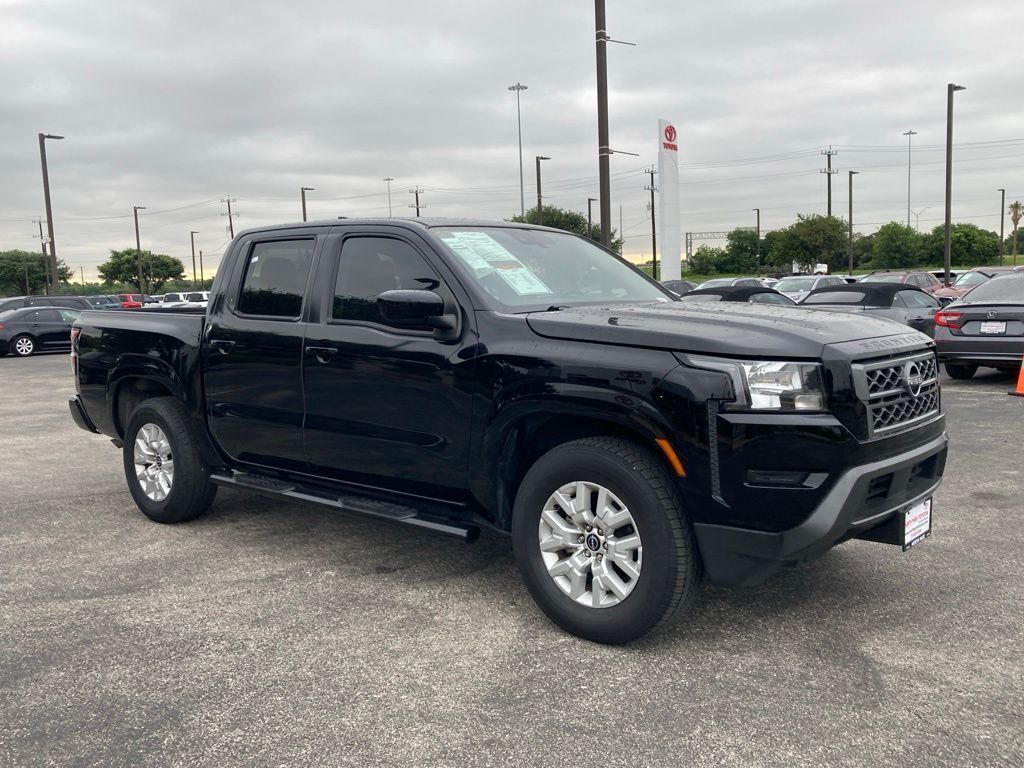 2023 Nissan Frontier SV