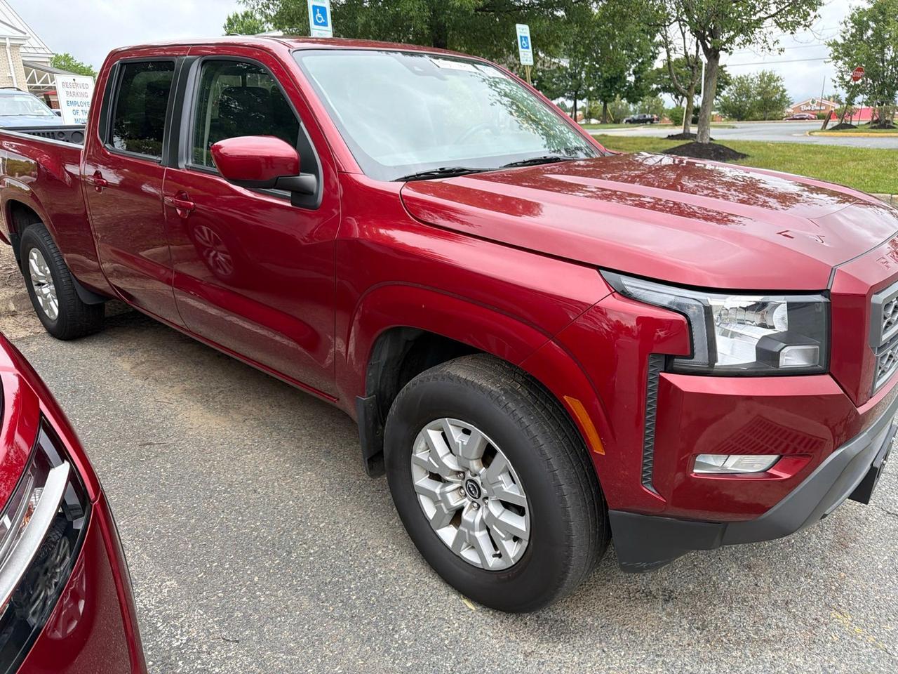 2023 Nissan Frontier SV