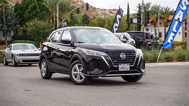 2023 Nissan Kicks S