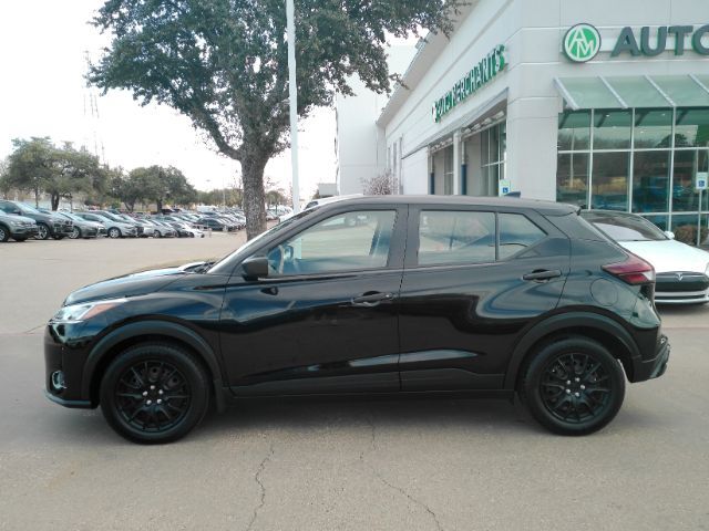 2023 Nissan Kicks S Xtronic CVT Plano TX
