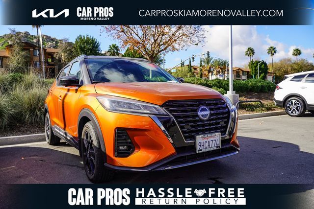 2023 Nissan Kicks SR