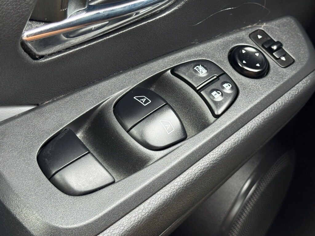 2023 Nissan Kicks SR Morristown TN