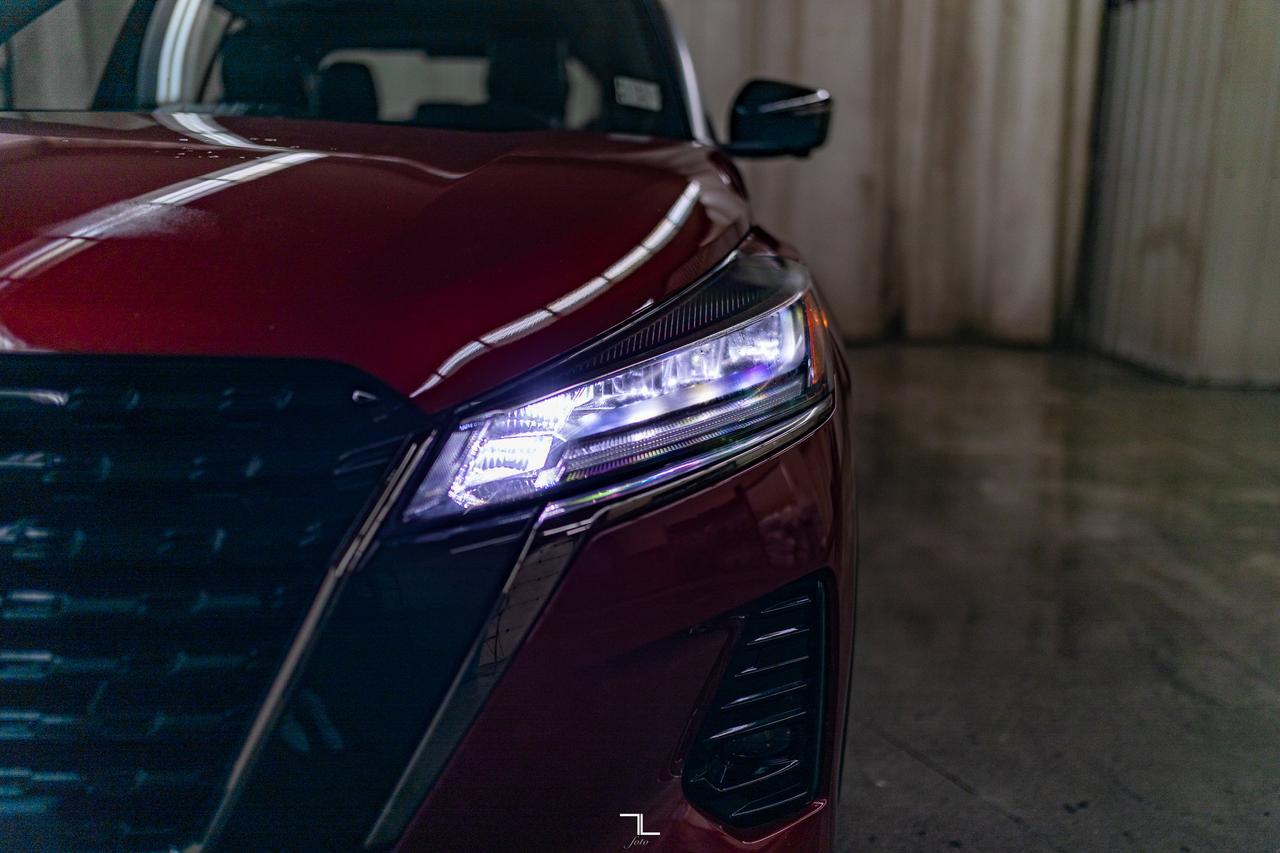 2023 Nissan Kicks SR Premium Leather BCam Red Deer AB