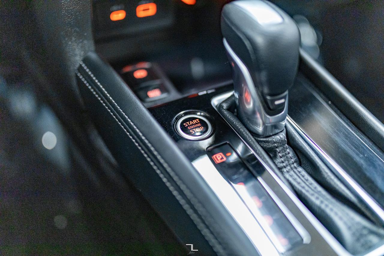 2023 Nissan Kicks SR Premium Leather BCam Red Deer AB