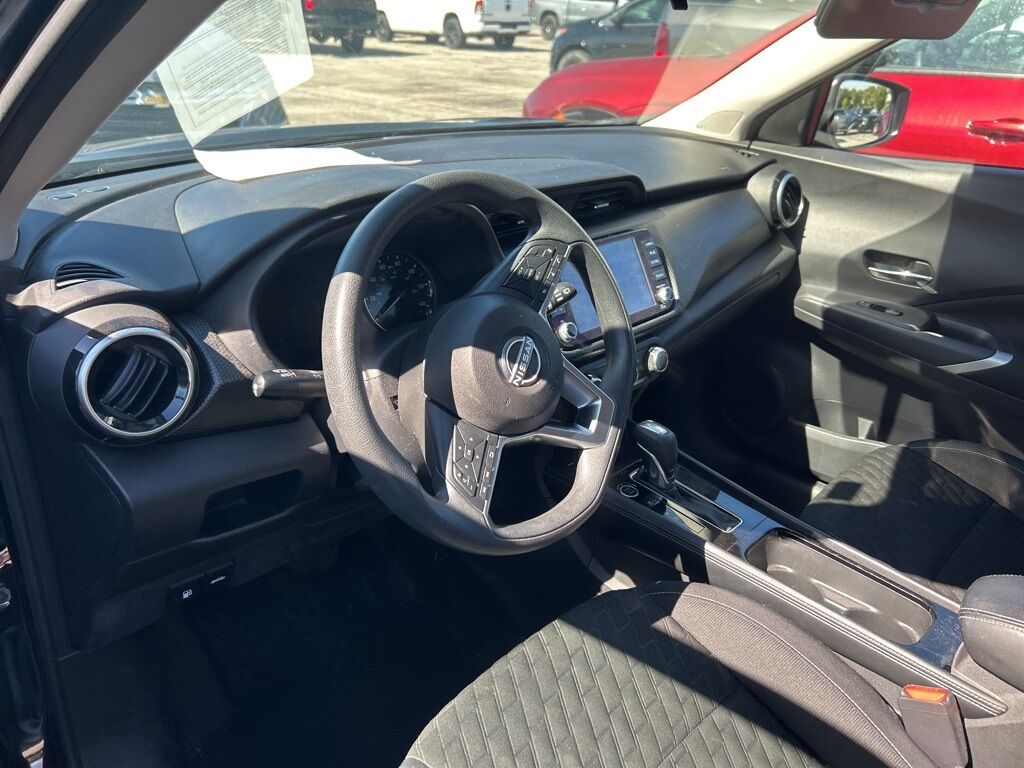 2023 Nissan Kicks SV Akron