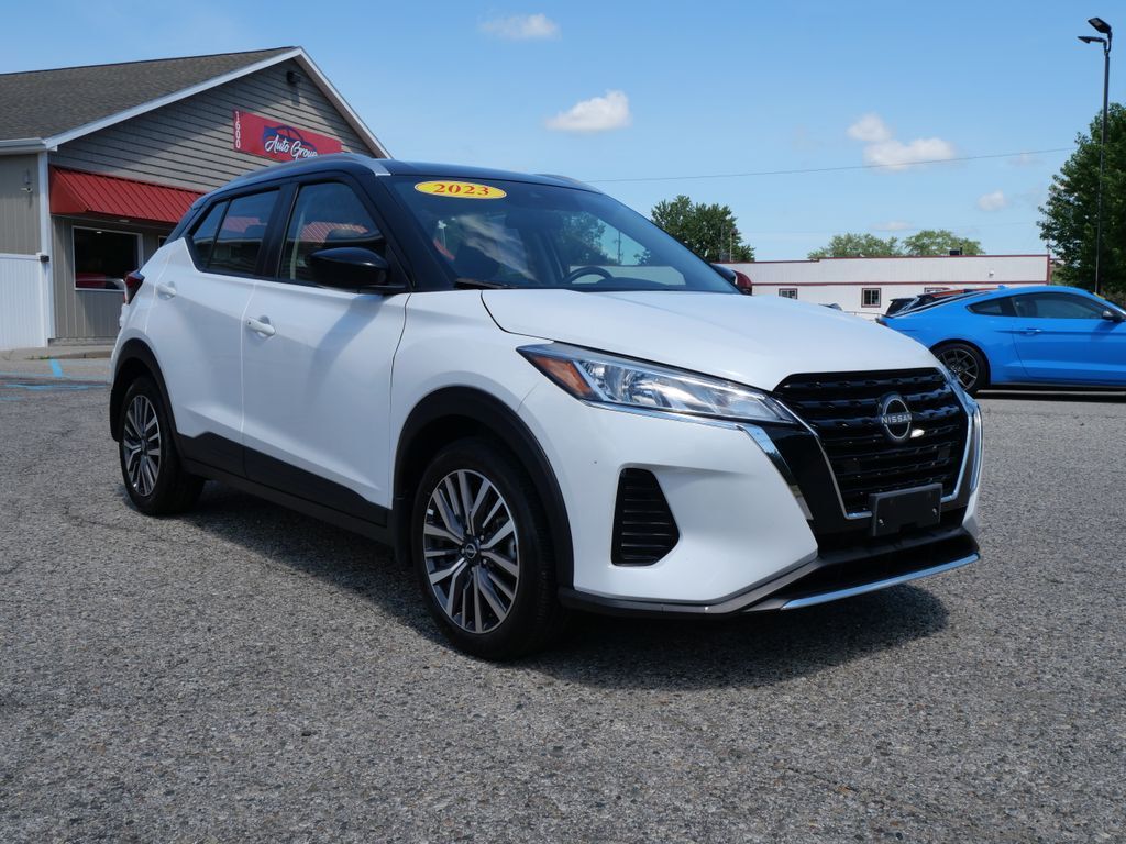 2023 Nissan Kicks SV