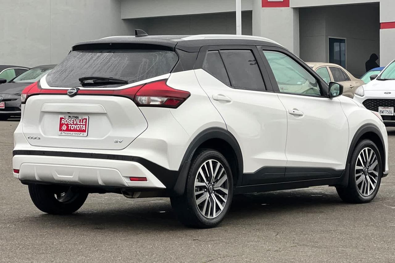 2023 Nissan Kicks SV