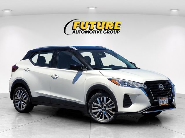 2023 Nissan Kicks SV