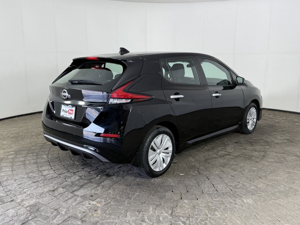 2023 Nissan LEAF S Maumee OH