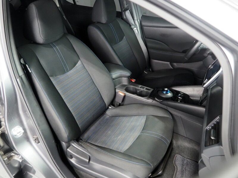 2023 Nissan LEAF SV PLUS *PROPILOT ASSIST, NAVIGATION, 360 VIEW CAMERAS, SAFETY ALERTS, ADAPTIVE CRUISE, HEATED SEATS/STEERING WHEEL, QUICK CHARGE, BLACK ALLOY WHEELS, APPLE CARPLAY