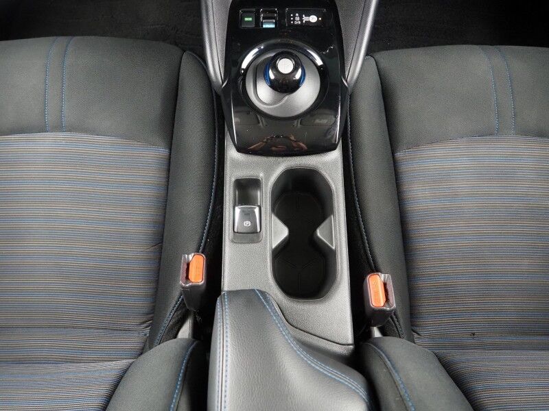2023 Nissan LEAF SV PLUS *PROPILOT ASSIST, NAVIGATION, 360 VIEW CAMERAS, SAFETY ALERTS, ADAPTIVE CRUISE, HEATED SEATS/STEERING WHEEL, QUICK CHARGE, BLACK ALLOY WHEELS, APPLE CARPLAY Round Rock TX
