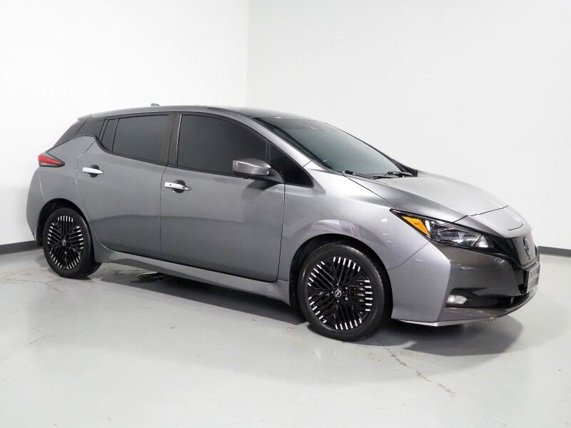 2023 Nissan LEAF SV PLUS *PROPILOT ASSIST, NAVIGATION, 360 VIEW CAMERAS, SAFETY ALERTS, ADAPTIVE CRUISE, HEATED SEATS/STEERING WHEEL, QUICK CHARGE, BLACK ALLOY WHEELS, APPLE CARPLAY