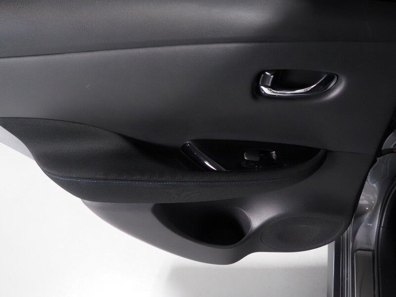 2023 Nissan LEAF SV PLUS *PROPILOT ASSIST, NAVIGATION, 360 VIEW CAMERAS, SAFETY ALERTS, ADAPTIVE CRUISE, HEATED SEATS/STEERING WHEEL, QUICK CHARGE, BLACK ALLOY WHEELS, APPLE CARPLAY Round Rock TX