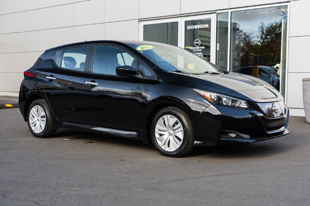 2023 Nissan Leaf S
