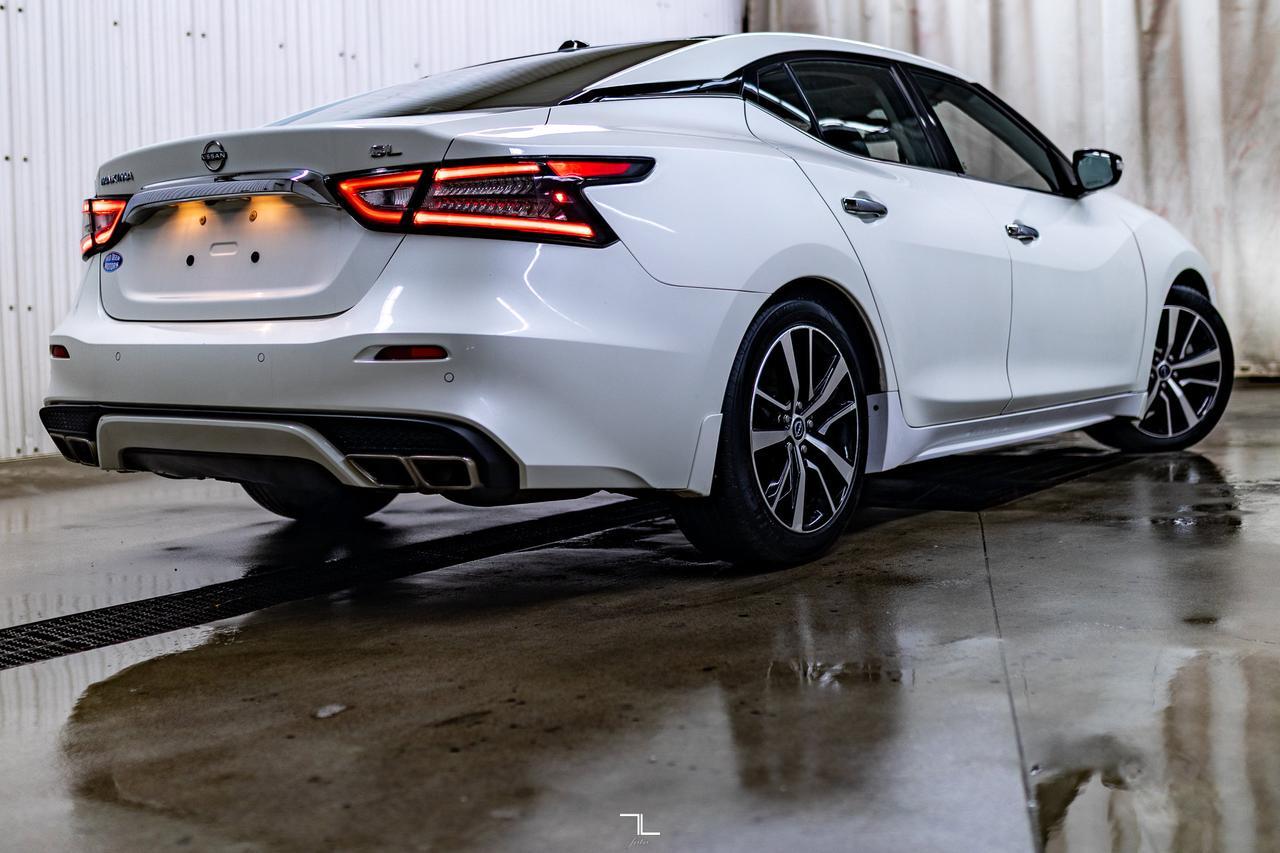 2023 Nissan Maxima SL Leather Roof Nav BCam Red Deer AB