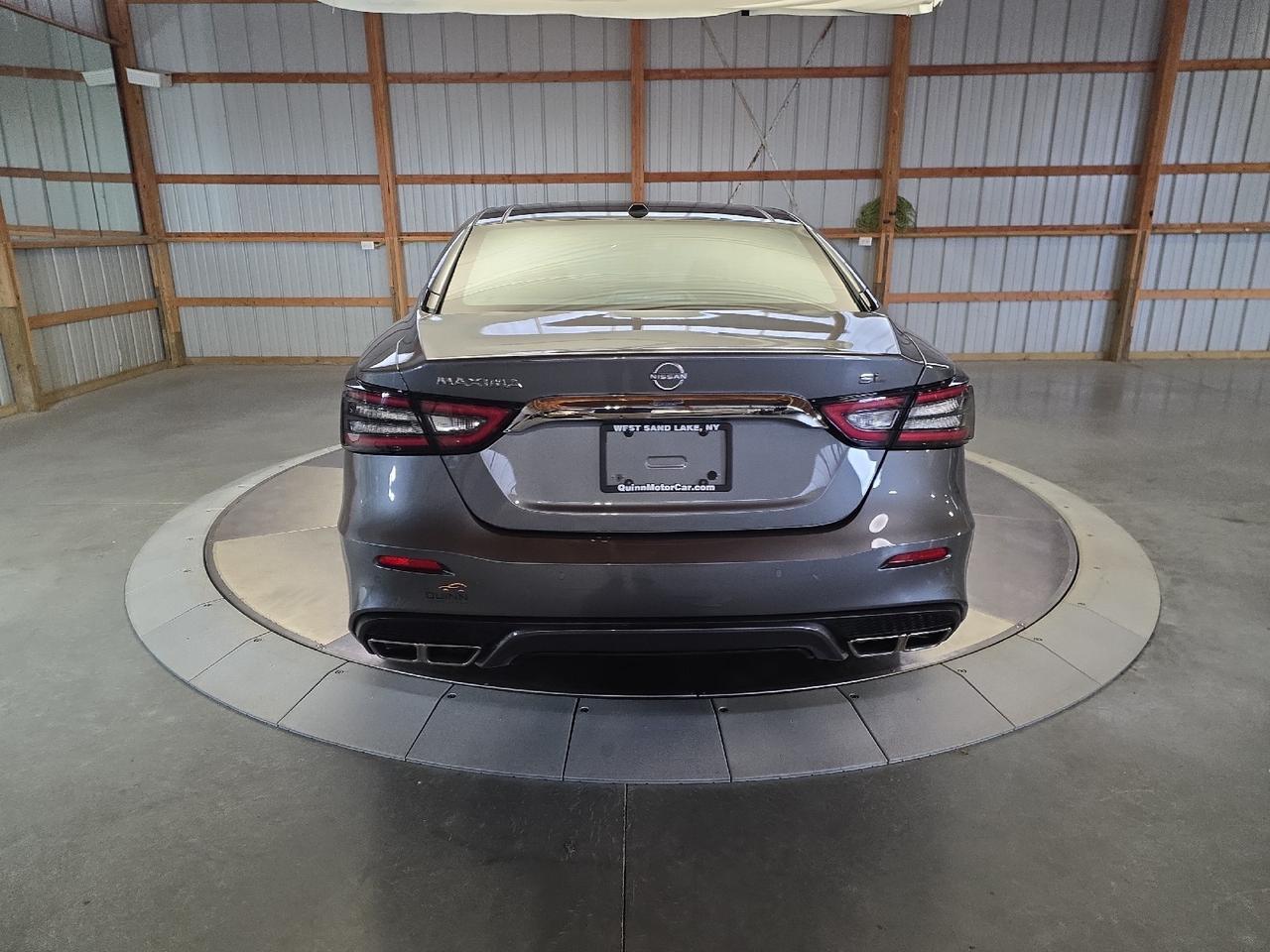 2023 Nissan Maxima SL
