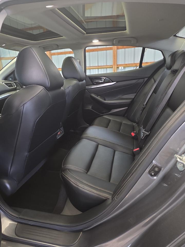 2023 Nissan Maxima SL Sand Lake NY