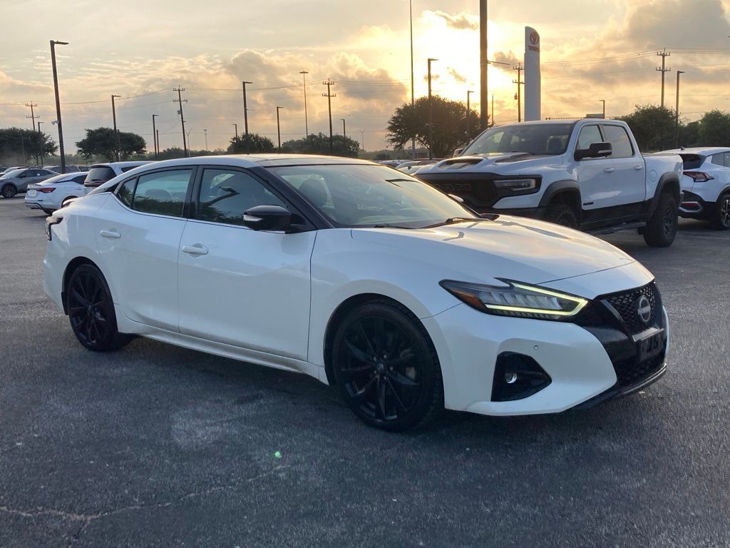 2023 Nissan Maxima SR