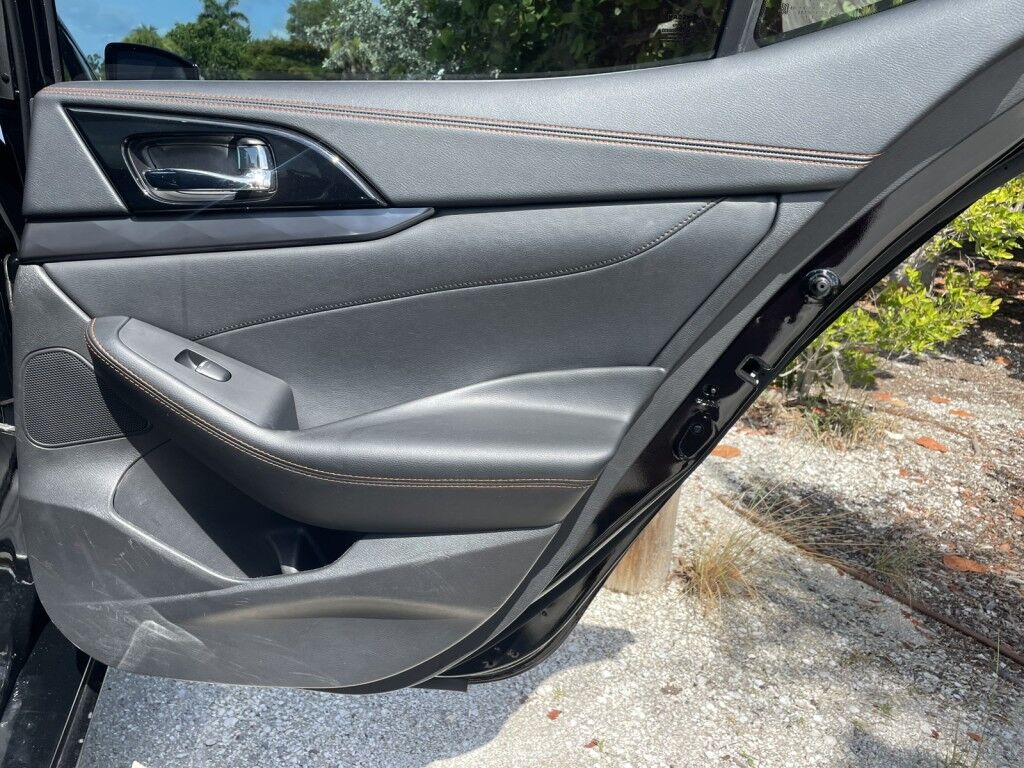 2023 Nissan Maxima SR~1 OWNER~NAVIGATION~SUNROOF~MEMORY SEATS~LANE ASSIST~SMART CRU Sarasota FL