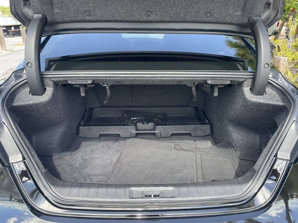 2023 Nissan Maxima SR~1 OWNER~NAVIGATION~SUNROOF~MEMORY SEATS~LANE ASSIST~SMART CRU Sarasota FL