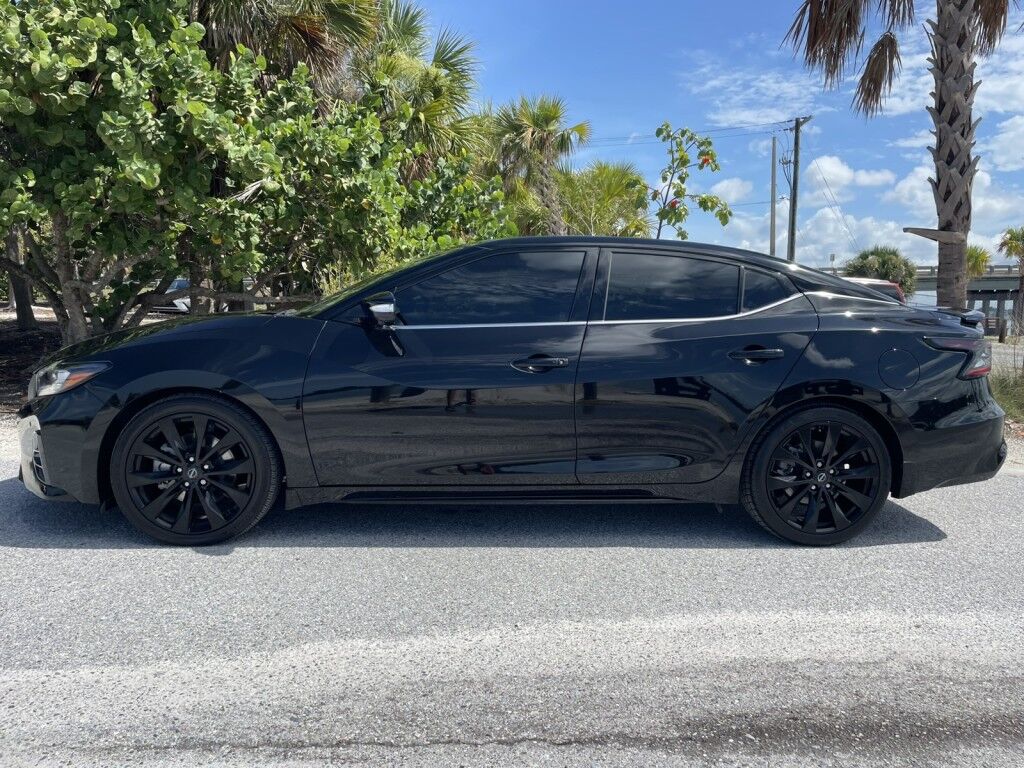 2023 Nissan Maxima SR~1 OWNER~NAVIGATION~SUNROOF~MEMORY SEATS~LANE ASSIST~SMART CRU