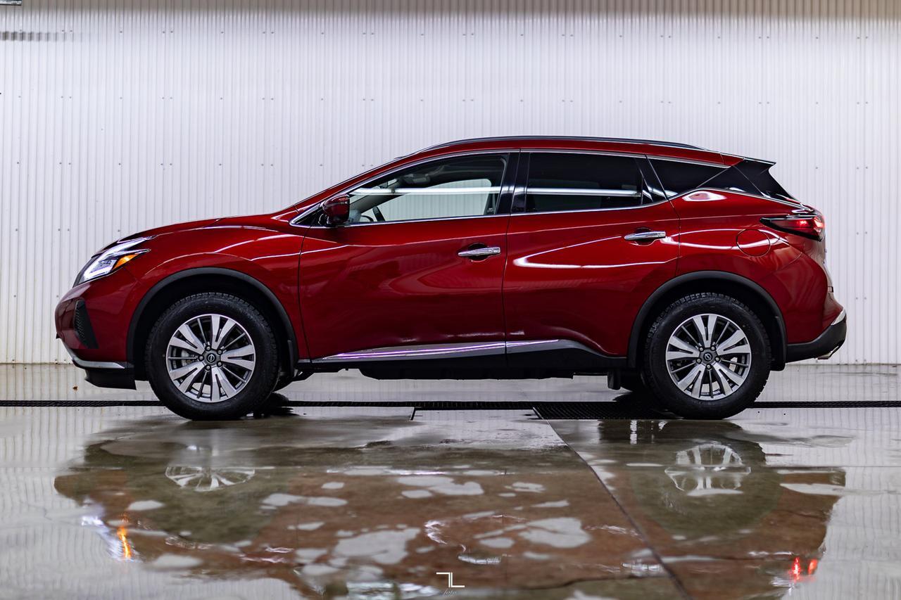 2023 Nissan Murano AWD SV Sport Leather Roof Nav Red Deer AB