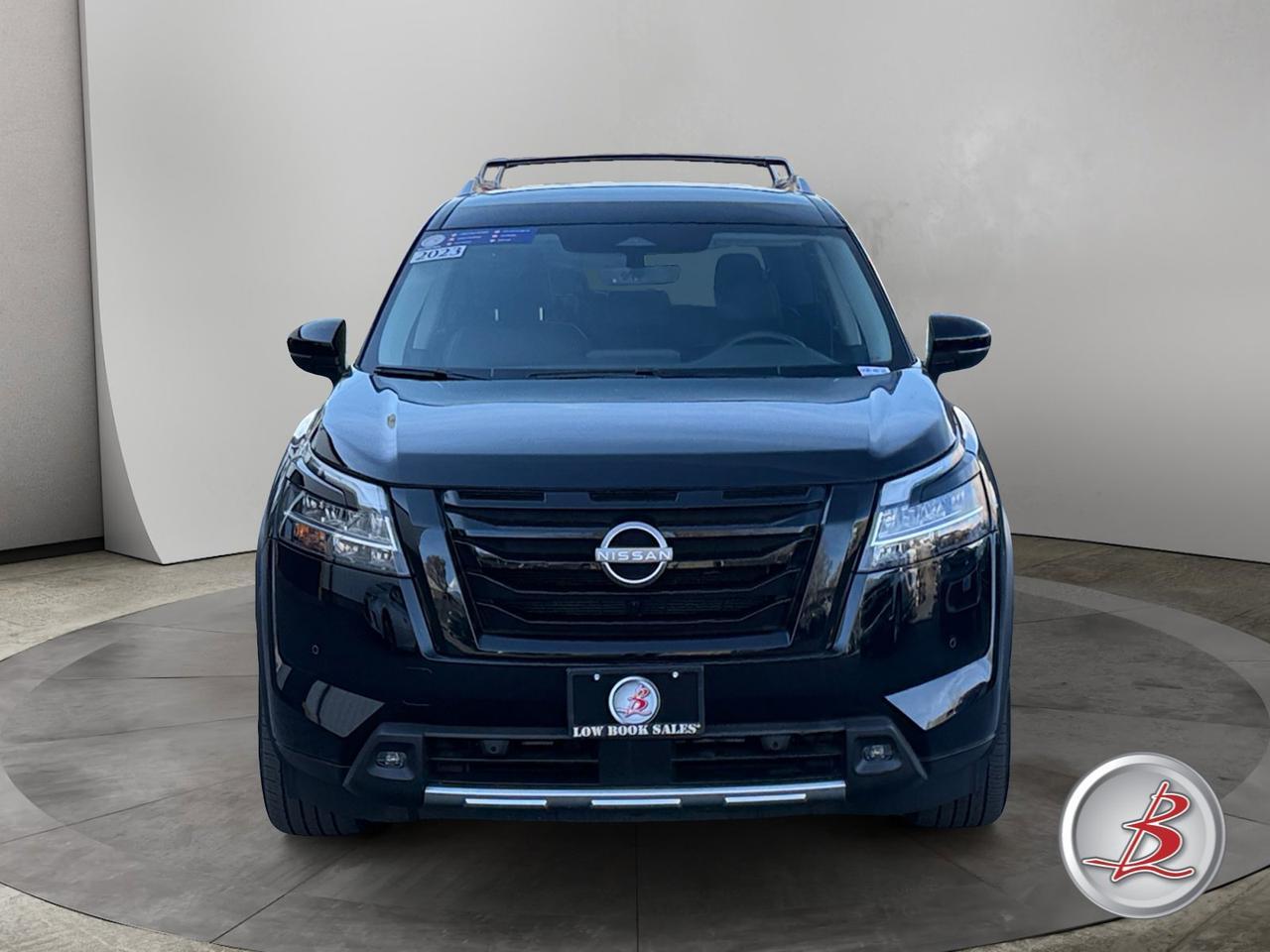 2023 Nissan PATHFINDER SL