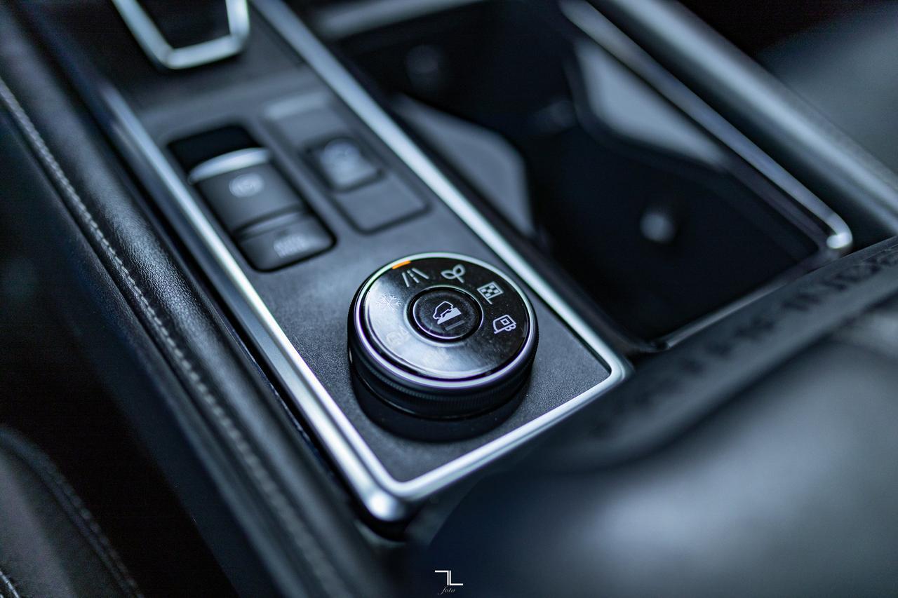 2023 Nissan Pathfinder AWD SL Leather Roof Nav BCam Red Deer AB