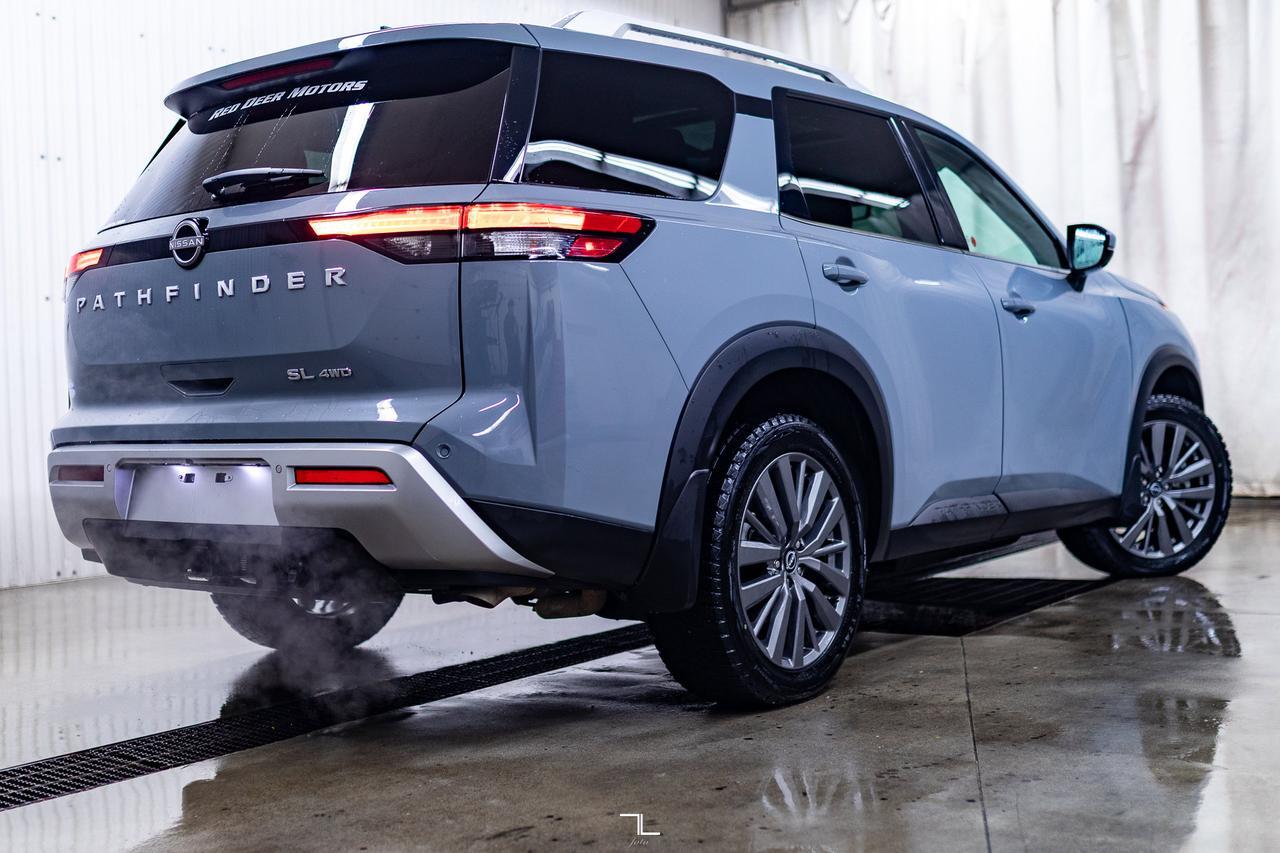 2023 Nissan Pathfinder AWD SL Leather Roof Nav BCam Red Deer AB