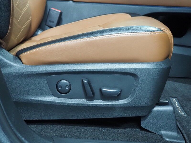 2023 Nissan Pathfinder Platinum *HEADS-UP DISPLAY, NAVIGATION, PANO MOONROOF, ADAPTIVE CRUISE, SAFETY ALERTS, CLIMATE SEATS, 2ND ROW CAPTAINS, NAPPA LEATHER, 20 INCH WHEELS, BOSE AUDIO, APPLE & ANDROID Round Rock TX