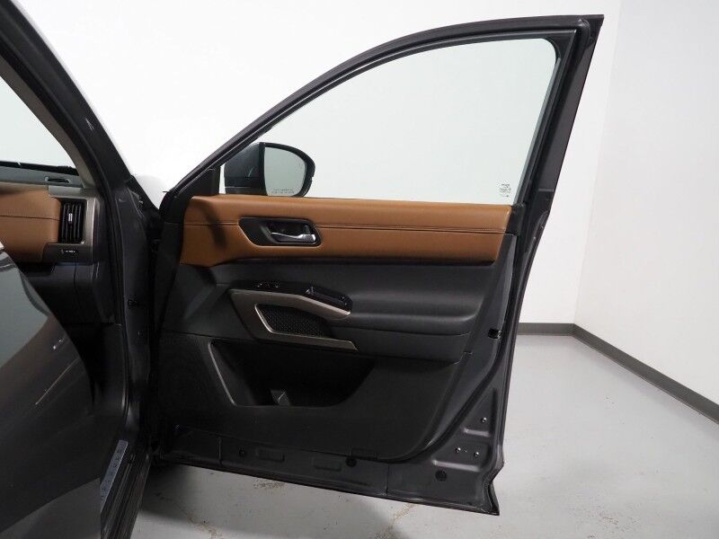 2023 Nissan Pathfinder Platinum *HEADS-UP DISPLAY, NAVIGATION, PANO MOONROOF, ADAPTIVE CRUISE, SAFETY ALERTS, CLIMATE SEATS, 2ND ROW CAPTAINS, NAPPA LEATHER, 20 INCH WHEELS, BOSE AUDIO, APPLE & ANDROID Round Rock TX