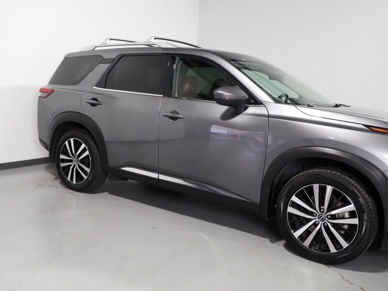 2023 Nissan Pathfinder Platinum *HEADS-UP DISPLAY, NAVIGATION, PANO MOONROOF, ADAPTIVE CRUISE, SAFETY ALERTS, CLIMATE SEATS, 2ND ROW CAPTAINS, NAPPA LEATHER, 20 INCH WHEELS, BOSE AUDIO, APPLE & ANDROID Round Rock TX