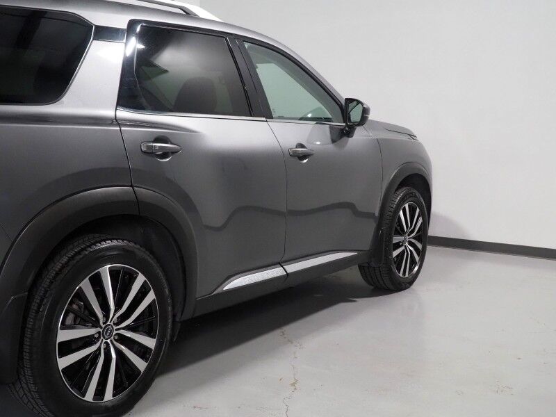 2023 Nissan Pathfinder Platinum *HEADS-UP DISPLAY, NAVIGATION, PANO MOONROOF, ADAPTIVE CRUISE, SAFETY ALERTS, CLIMATE SEATS, 2ND ROW CAPTAINS, NAPPA LEATHER, 20 INCH WHEELS, BOSE AUDIO, APPLE & ANDROID Round Rock TX