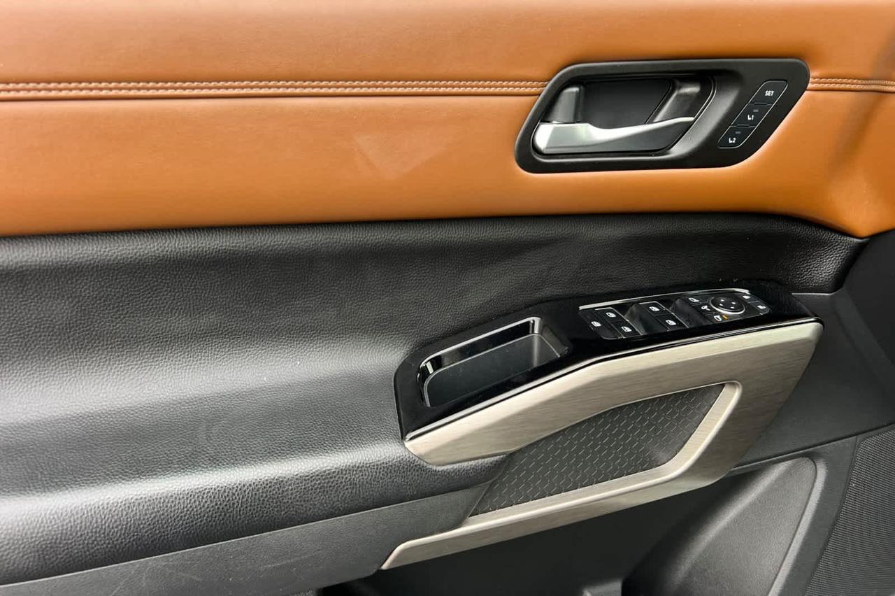 2023 Nissan Pathfinder Platinum Roseville CA