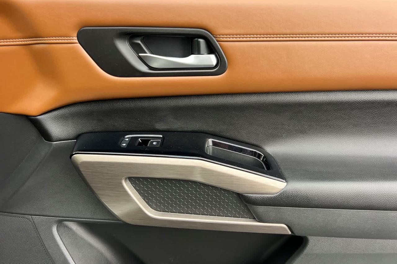 2023 Nissan Pathfinder Platinum Roseville CA