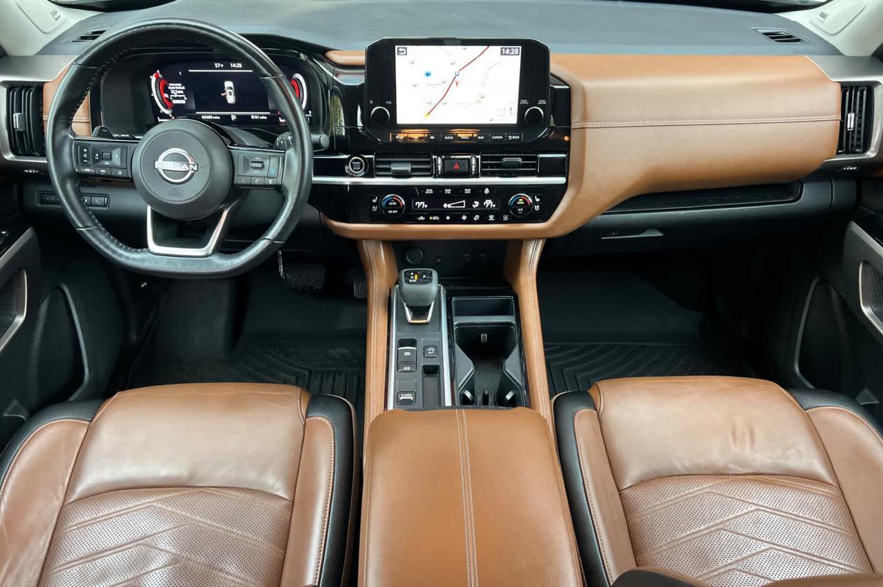 2023 Nissan Pathfinder Platinum